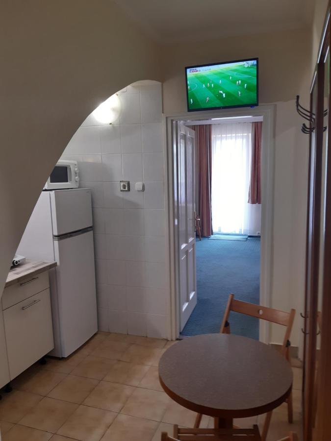 Apartment Pension Rideg Хевиз Экстерьер фото