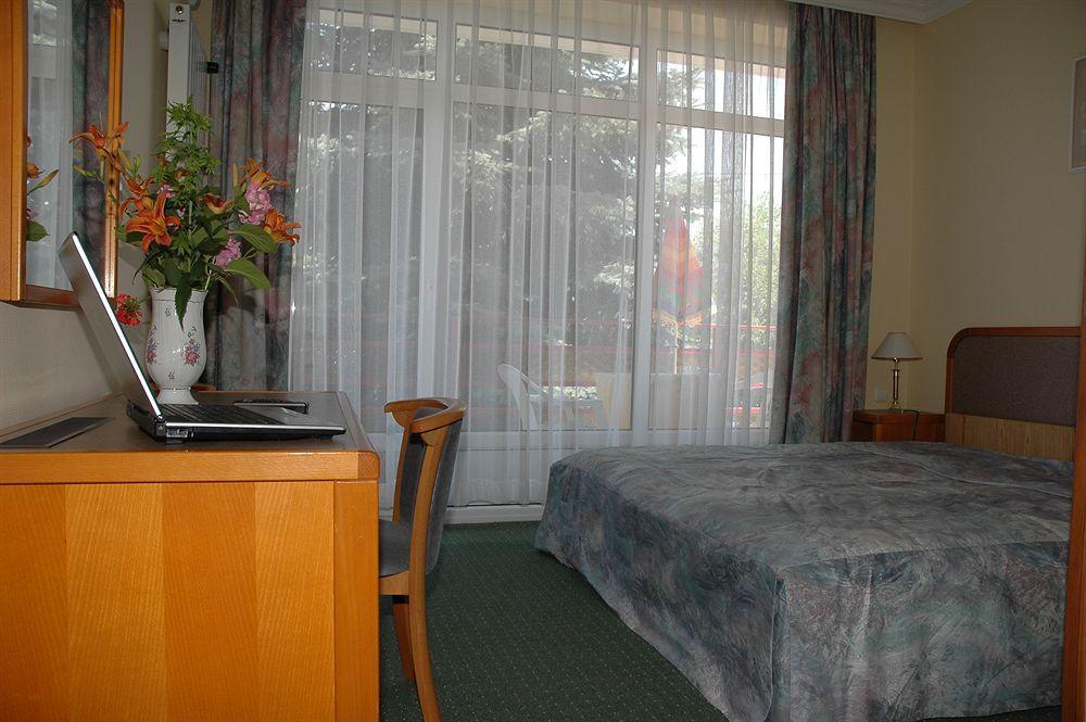 Apartment Pension Rideg Хевиз Экстерьер фото
