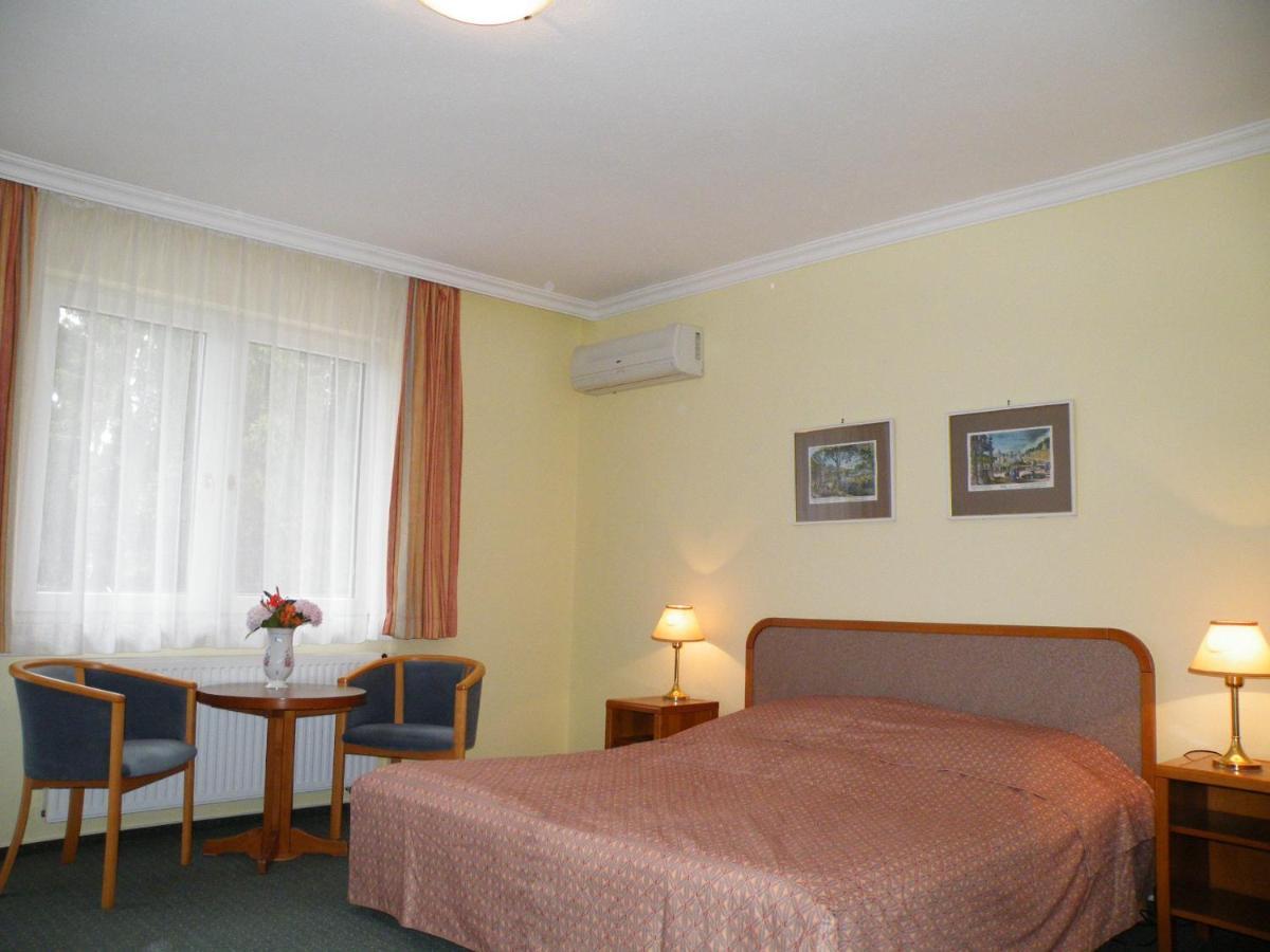Apartment Pension Rideg Хевиз Номер фото